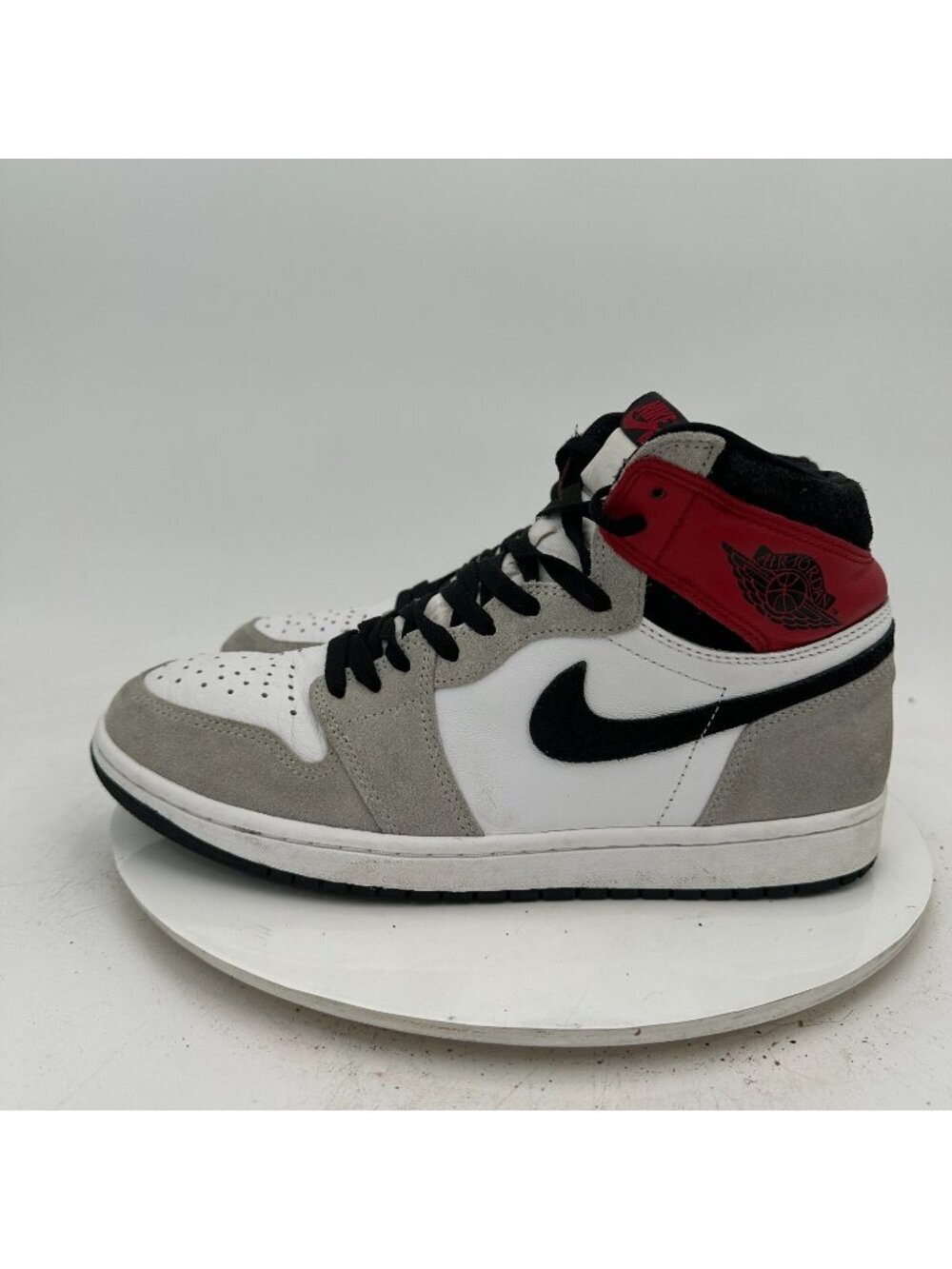 Nike Air Jordan 1 High Men Size 10.5 555088-126 Light Smoke Grey Black Red Shoes